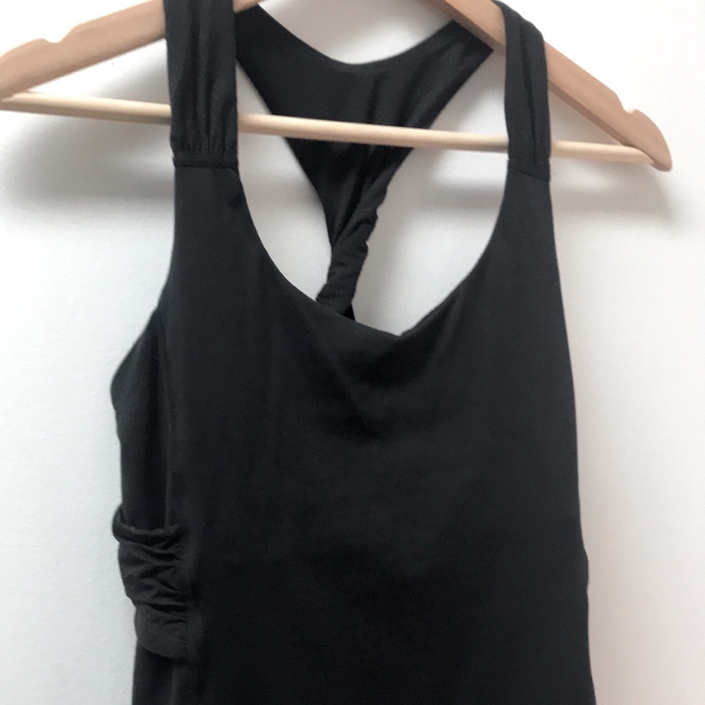 Lululemon Spin Me Tank - Picture 4 of 6